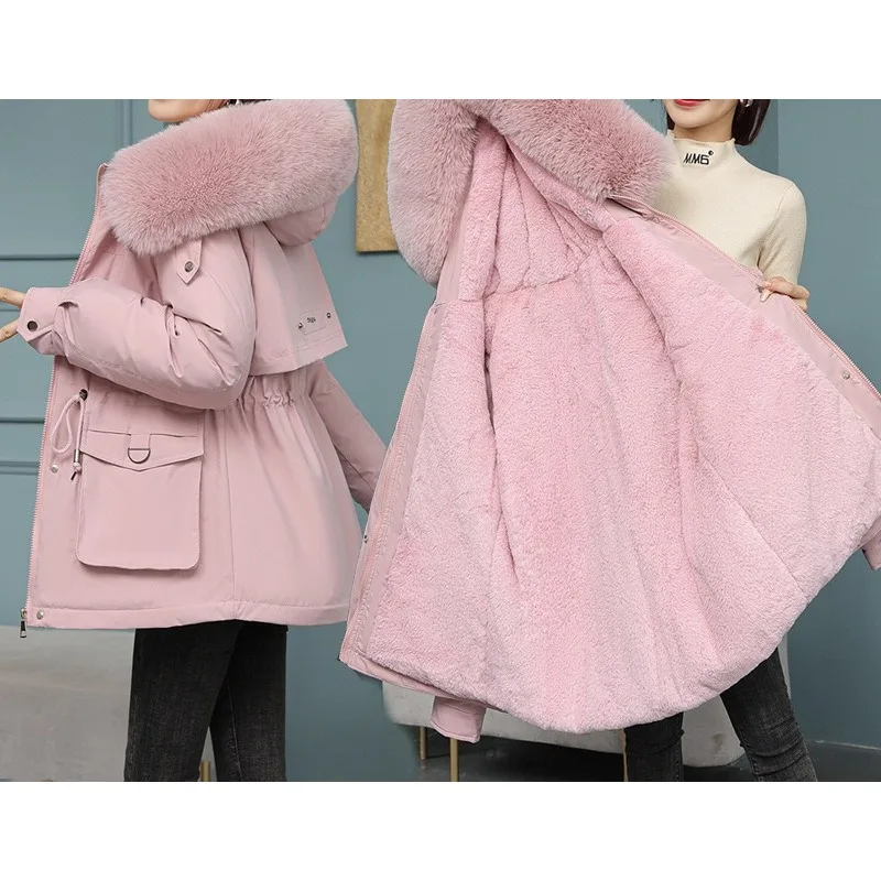 

Adding Velvet and Thickening Pie To Overcome Women's Short Paragraph Winter Big Fur Collar and Slim Cotton-padded Jacket