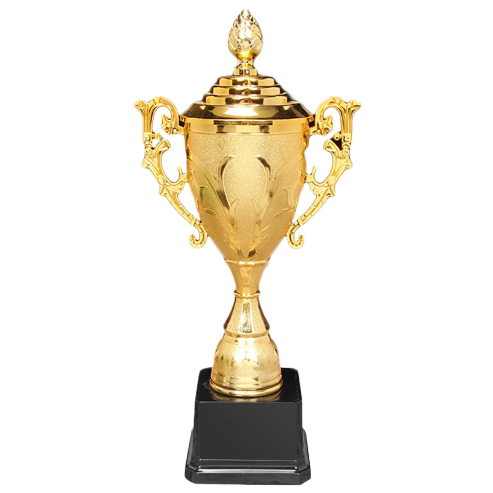كأس بلاستيكي ذهبي كأس كأس ذهبي مع غطاء كرة السلة كرة القدم كأس المنافسة الرياضية لبطولات البطولة