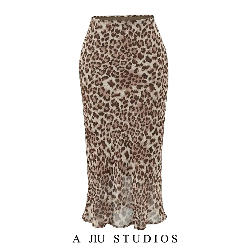 Sexy Leopard Print Halter Neck  Dress Women's High Waist Slim Fit Summer Fashionable Long Skirt High Waist Polyester Fabric