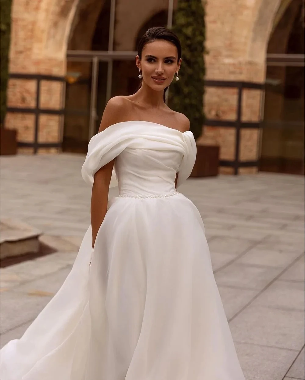 Vestidos de casamento simples, Vestidos de noiva com pescoço, Fora do ombro, Robes sem encosto, Vestido vintage, 2024, 2023