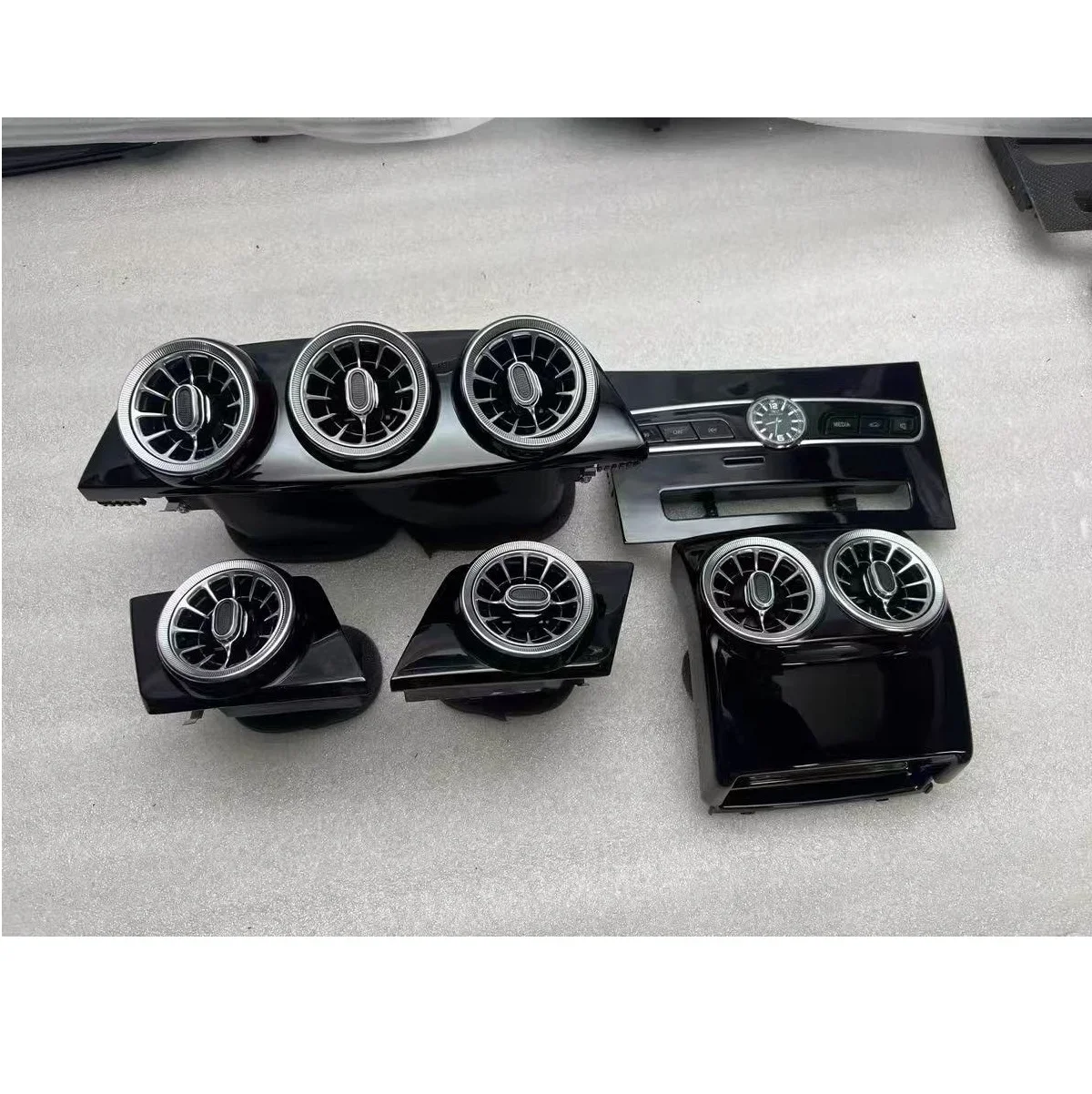 

Interior Turbine Vent Panel Overlay for E W207 Interior Center Console