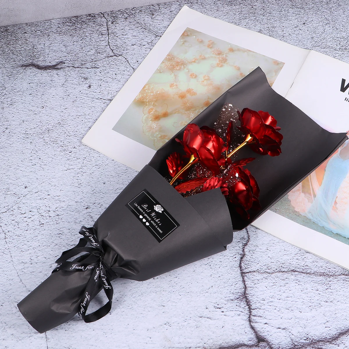 

1Pcs Gold Foil Rose Bouquet 3 Red Roses Elegant Gift Box Romantic Present Flower for Valentine's Wedding Anniversary