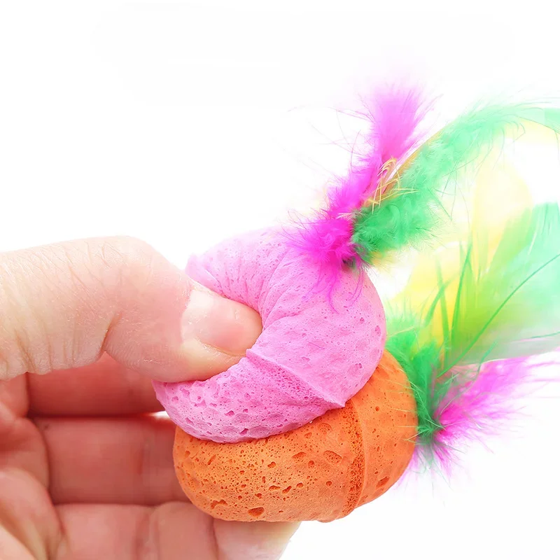 Cat Toy Ball Two-Color Latex Foam Feather Balls Chew Toy Playing Catch Interactive Training Toys Pet Supplies