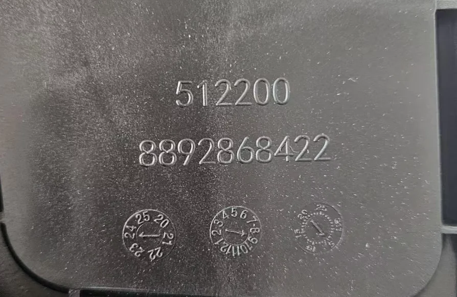 المعدات الأصلية للمروحة (OE8892868422) متوافقة مع مشعاع قطع غيار السيارات 12 فولت و24 فولت L KX11