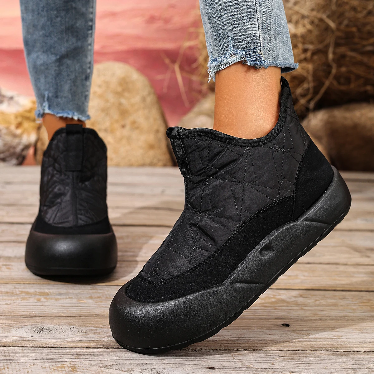 أحذية نسائية قطنية لشتاء 2025 موضة غير رسمية متعددة الاستخدامات دافئة مقاومة للانزلاق ونعل مقاوم للاهتراء شحن مجاني