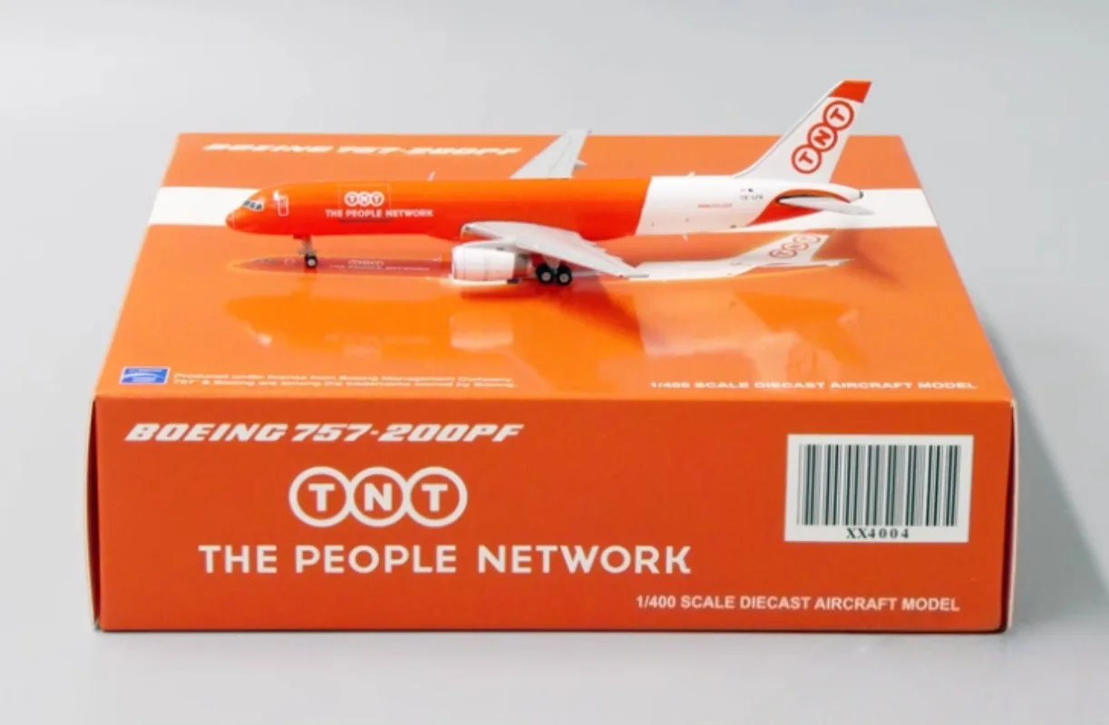 JC WINGS Diecast 1/400 Scale BOEING Alloy Model Aircraft BOEING B757-200F TNT OE-LFB XX4004 Play with Airplane Toy Boy Gift Box