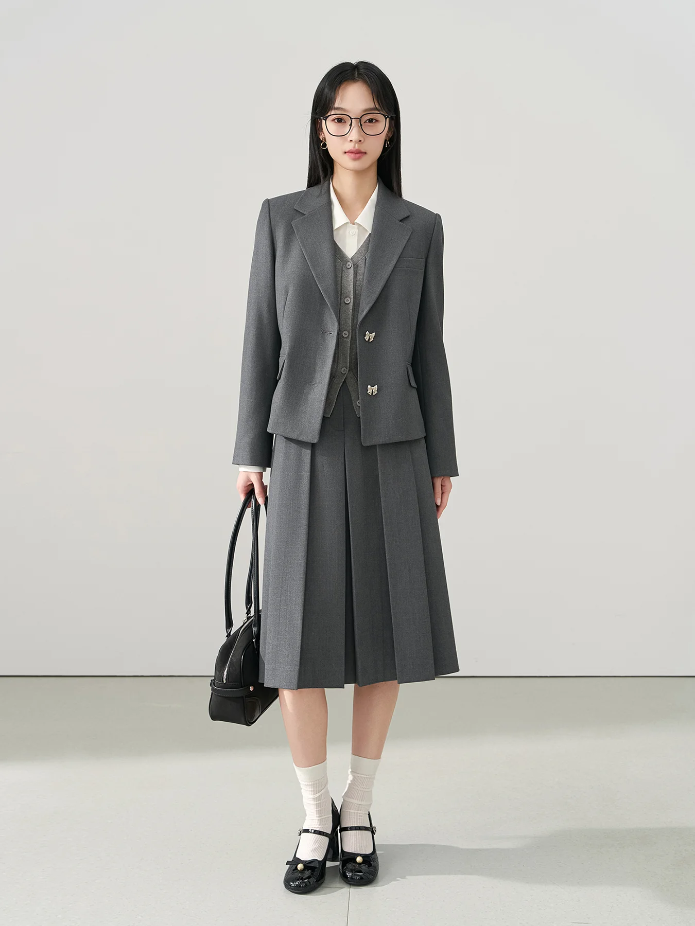 

Серый женский костюм от Bird Miss: профессиональный комплект для собеседований и повседневной носки, из полиэстера, немнущийся, с клетчатым узором