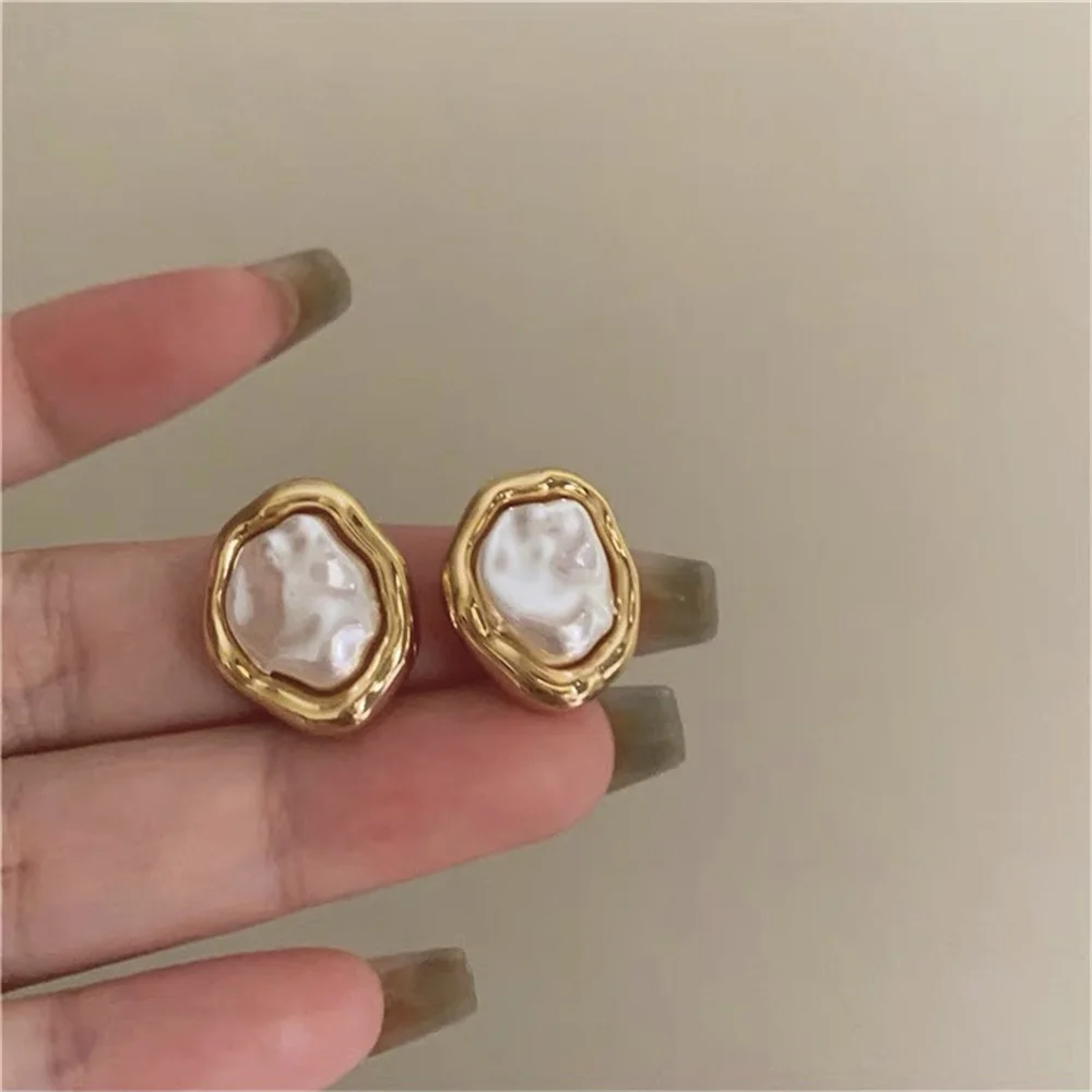 

Retro Irregular Geometry Acrylic Earrings For Woman Fashion Luxury Metal Piercing Ear Stud Dinner Women Jewelry Accessories Gift