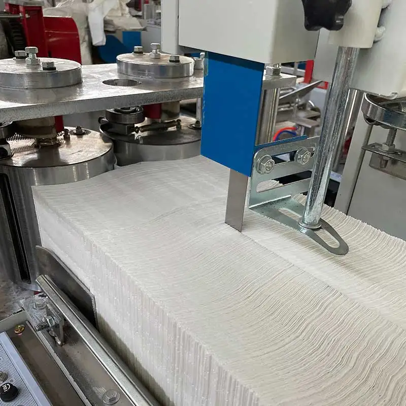 Macchina per la produzione di carta per tovaglioli in tessuto per la produzione aziendale a doppio strato per piccole imprese