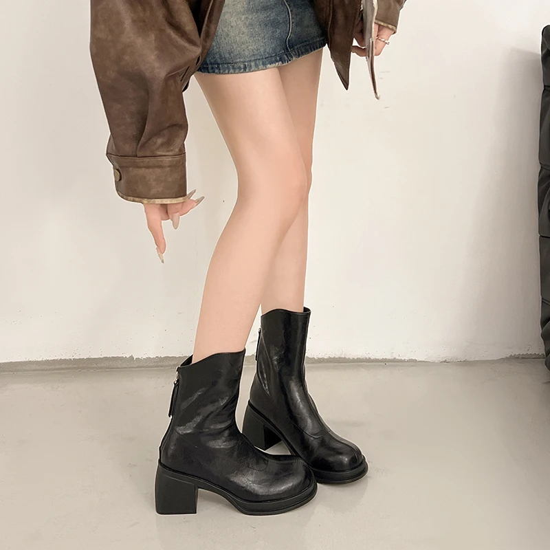 أحذية نسائية جديدة لخريف وشتاء 2025 مصنوعة من الجلد الناعم وكعب سميك بقصة ضيقة فوق الركبة أحذية عصرية فاخرة #2
