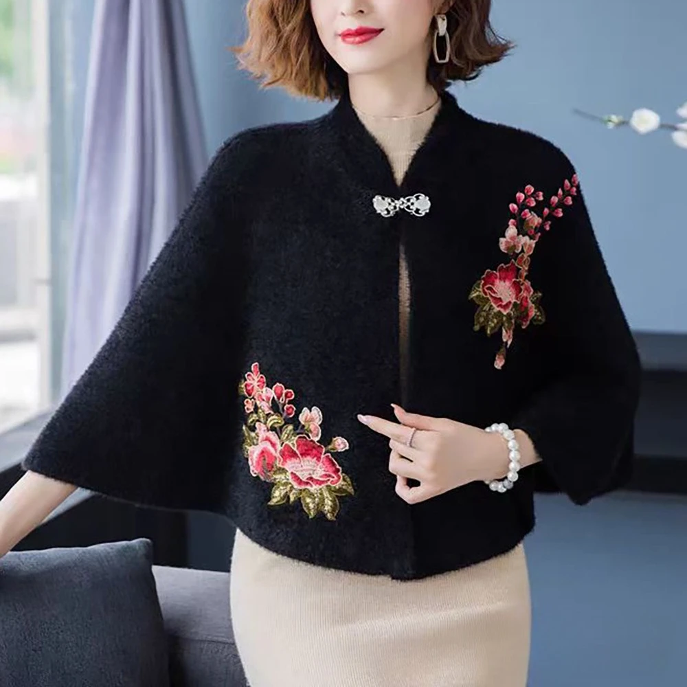 

Vintage Capes Qi Pao Cloak Cheongsam Ponchos Ethnic Style Embroidery Wraps Coat Women Clothing Fashion Clothes Autumn shawl