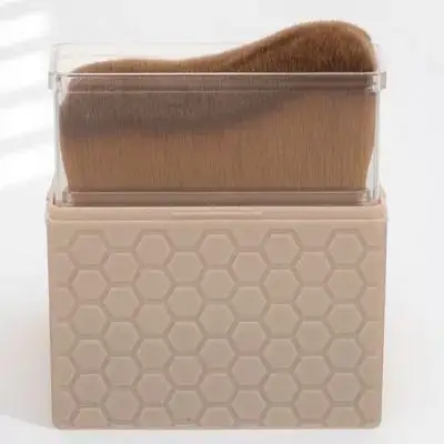 

Wave Shape Tanning Brush for Self Tanner Bronzer Foundation Body Makeup Application Portable Design with Cover