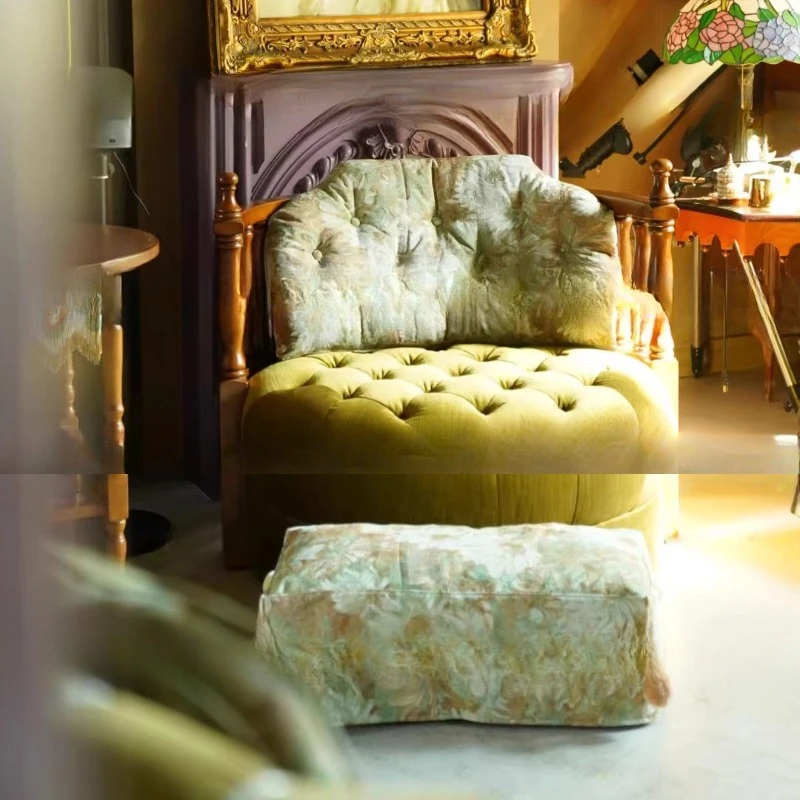 

Retro round single sofa, pedal living room