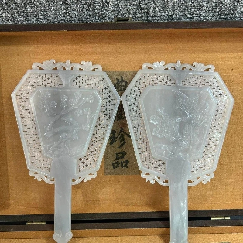 Hetian jade fan, a pair of ornaments, home decoration collection