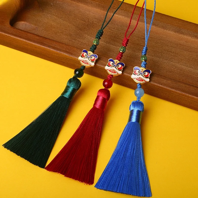 

2pcs/Lot 8CM Lion Awakening Tassel Tassel Pendant with Chinese Knot Cloisonn É Sachet Bookmark Pressed Flap Decorative Pendant