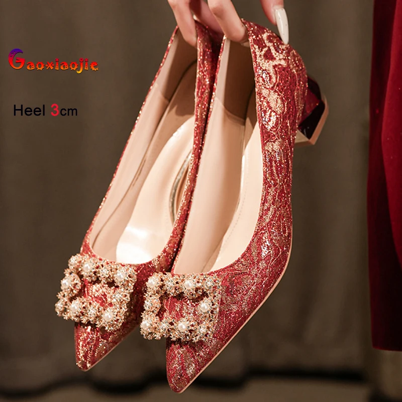 

Женские туфли 2026 года из красной сетчатой ткани на толстом квадратном низком каблуке 3 см, с острым носком, с квадратной пряжкой, с неглубоким вырезом, свадебные туфли-лодочки