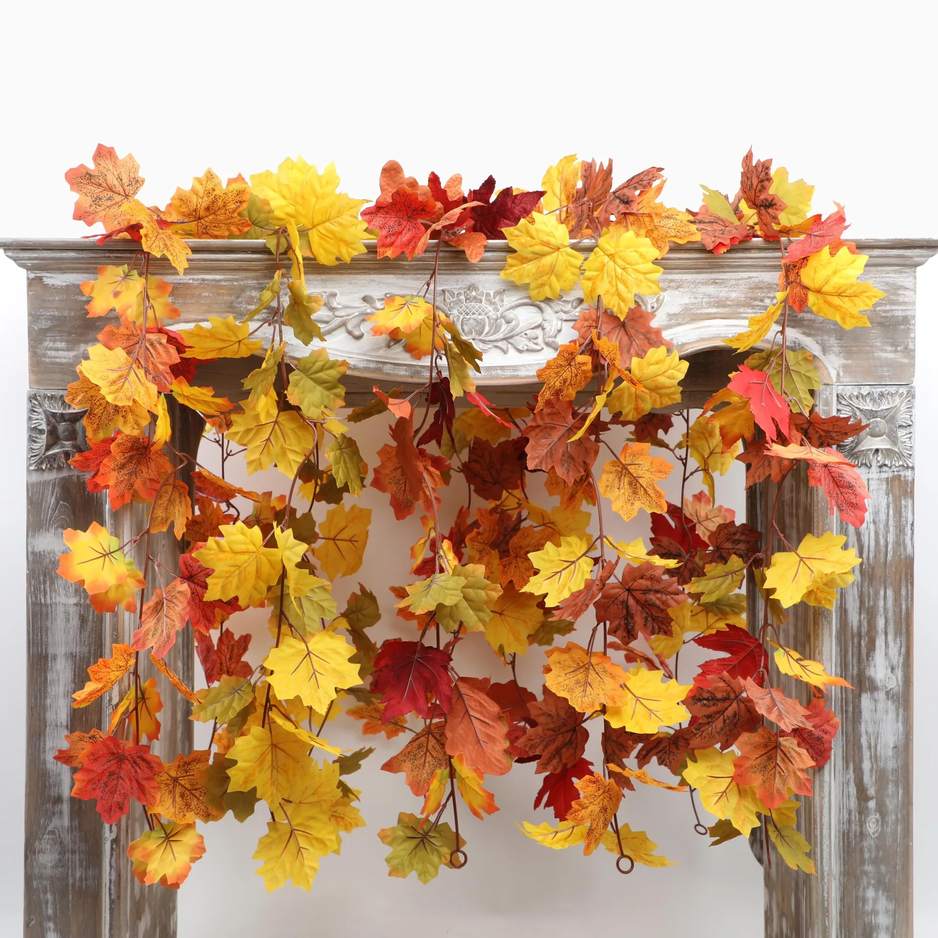 

Artificial Fall Maple Leaf Garland, Fake Plants, Autumn Decor Leaves, Vine for Thanksgiving, Halloween Festivals, Wedding Decor