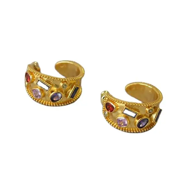 

WT-E732 Gorgeous Crescent Horn Shape With Colorful Cubic Zircon Setting Women Earring For Friend Birthday