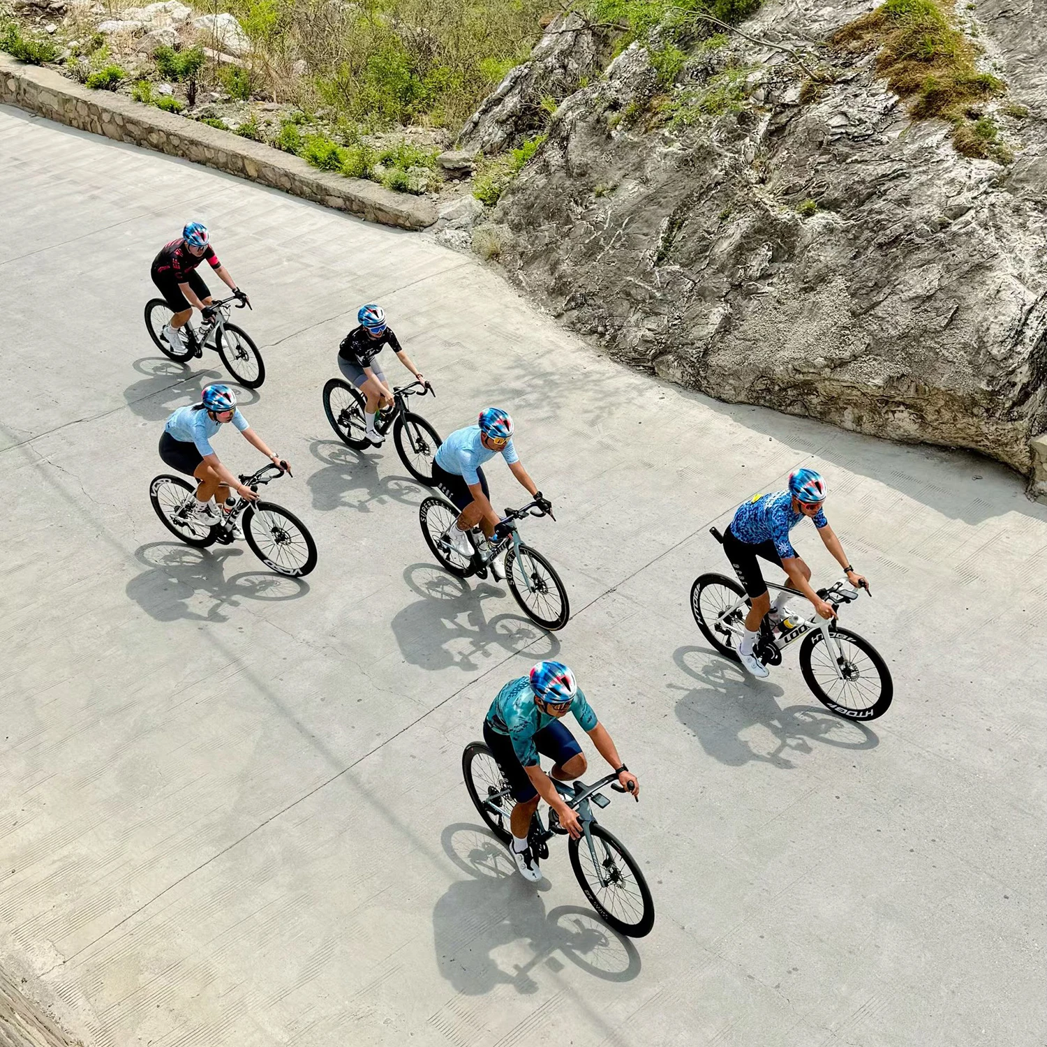 BCBE-ING Radtrikot für Herren und Damen, kurzärmelig, leicht, Race Fit, schnell trocknend, atmungsaktives Gewebe, Radtrikot Ciclismo Hombre – Detail 6