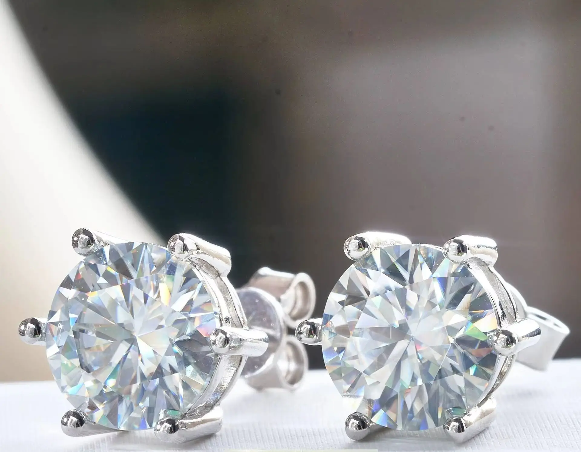 Thumbnail 2 - #29 Silver Earrings Discount Picks