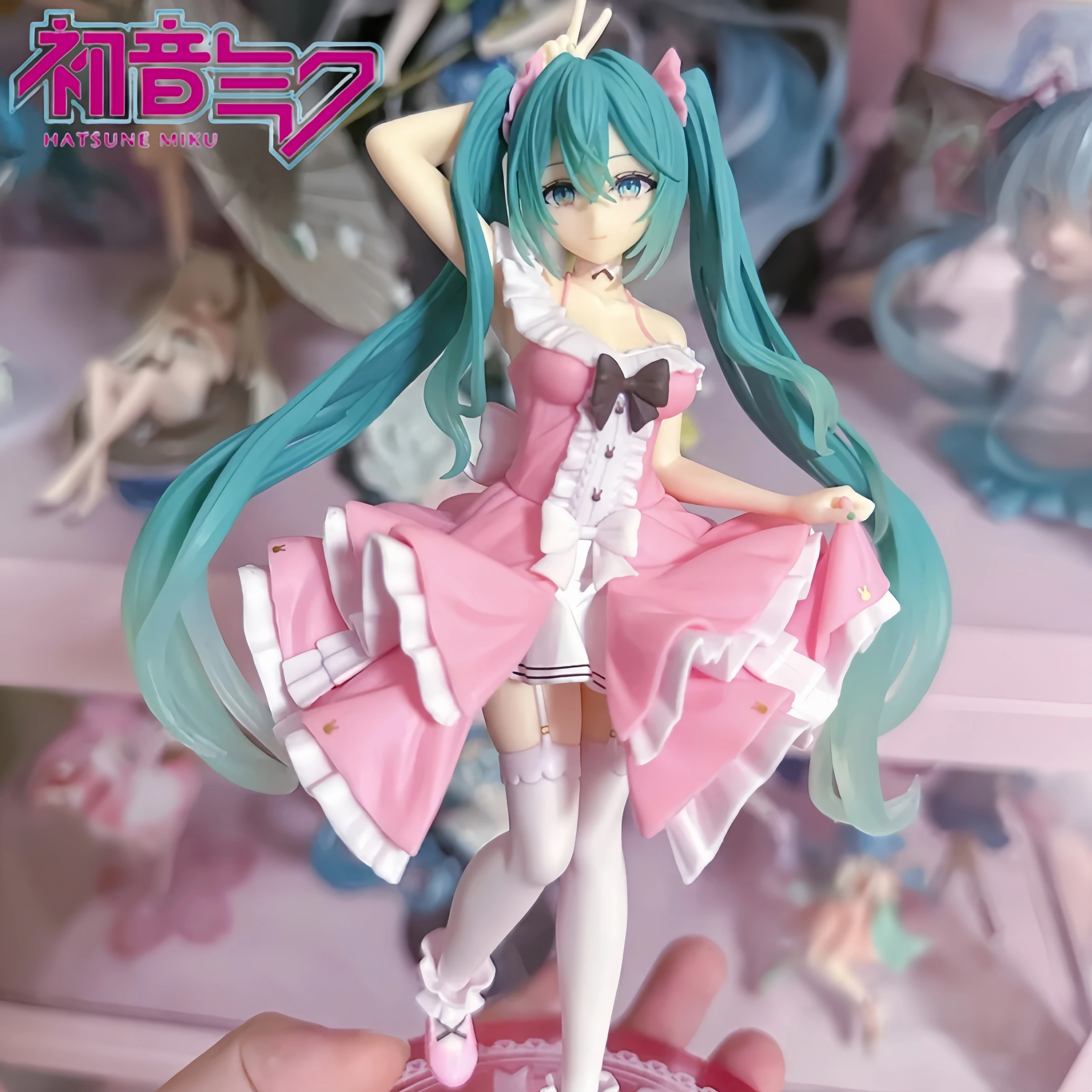 In Stock Limited  Anime Figure Hatsune Miku Lovely Fashion First Voice Lolita Pink Miku Model Doll Collectible Pendant gift