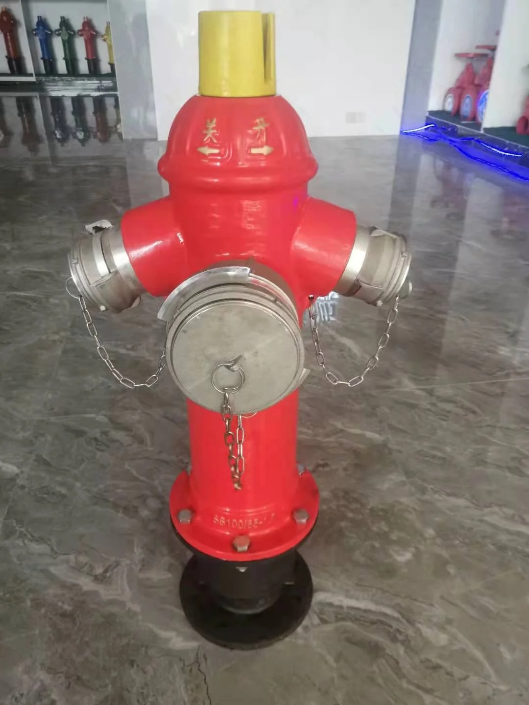 Water Supply System OEM ODM 1.6MPA Cast Iron 2 Way 3 Way Outdoor Pillar Fire Hydrant