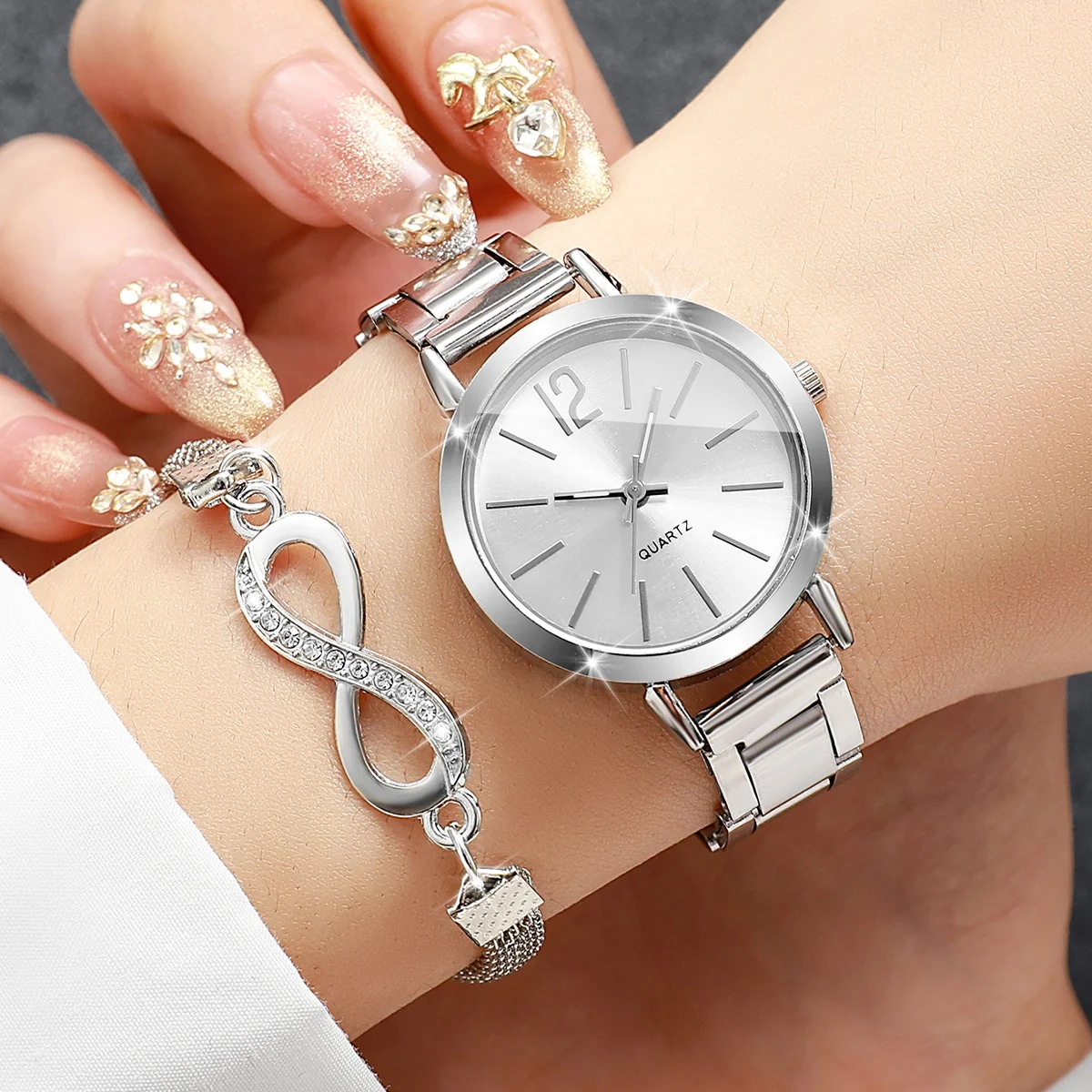 2PCS Fashion Women Quartz Watch Bracelet Set Elegant Silvery Alloy Band Ladies Analog Wristwatches Reloj MujerWithout Box