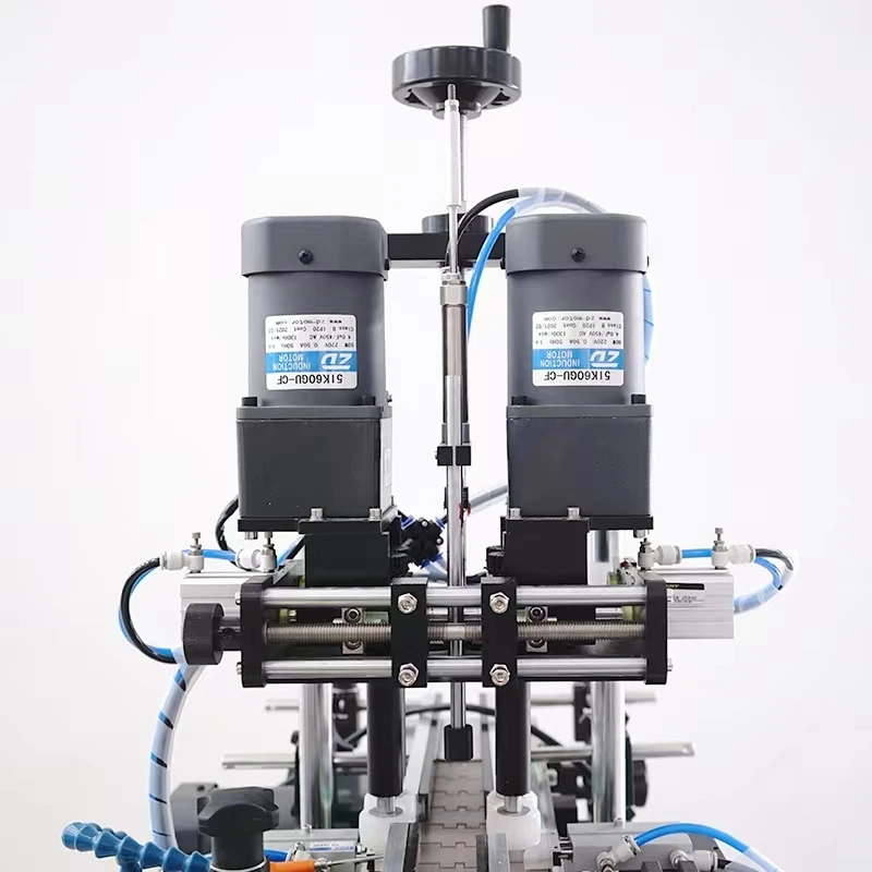 Máquina tampando de garrafas plásticas PET de mesa pneumática rotativa automática