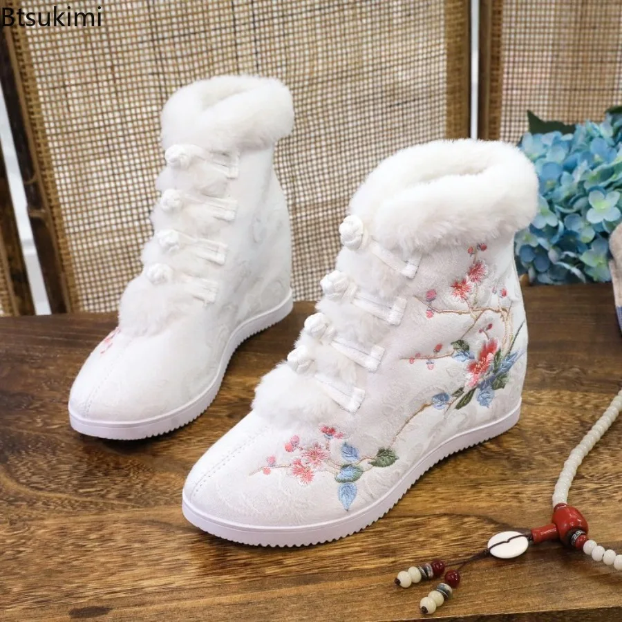 Ankle Boots for Women Winter Velvet Hanfu Shoes Ethnic Style Embroidered Shoes Plush Women's Boots Inner Height Increasing Boots