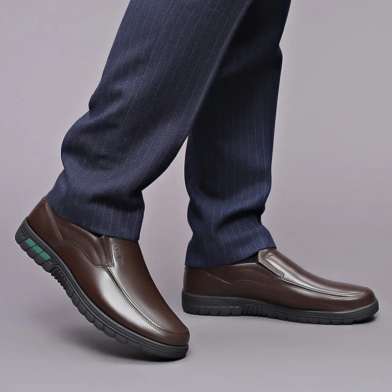 Men\'s Leather Shoes Casual Round Head Business Party Dresses Loafers Comfortable Lightweight Oxfords Zapatos Hombre De Vestir