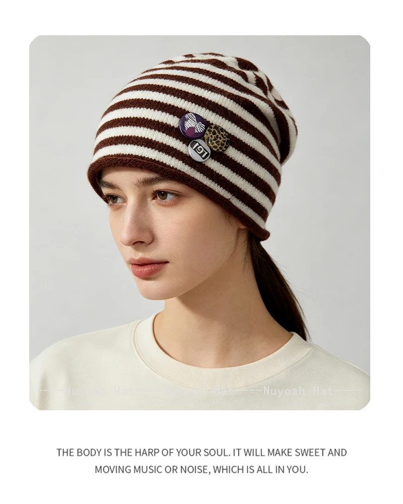 Neue Retro-Strickmützen für Damen und Herren im koreanischen Stil mit gestreiftem Abzeichen, locker geschnitten, warm, vielseitig, modisch, Farbblock-Design, für den Außenbereich – Detail 7