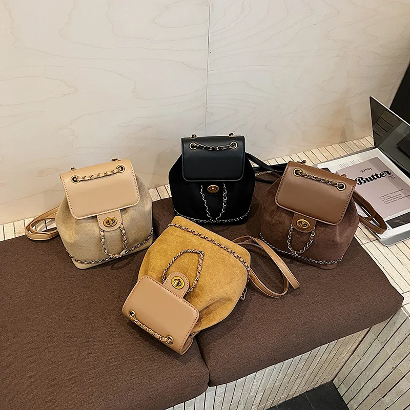 

Новый летний женский рюкзак с цепочкой, мини-рюкзак на плечо, нишевый элитный стиль, универсальный зарубежный стиль