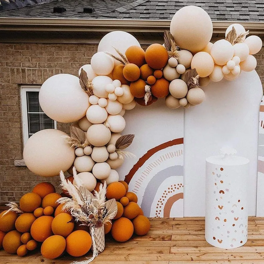 秋のバルーンガーランドアーチキット ダブル マット バーントオレンジ クリーム ピーチ アプリコット テラコッタ ラテックスバルーン 異なるサイズ 18 12 10