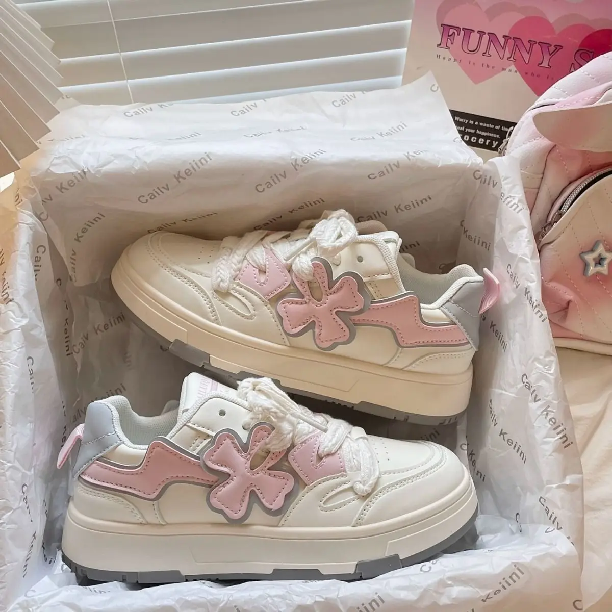 SHANPA sepatu desain wanita, sneaker olahraga kulit PU gaya Korea, tali kasual serbaguna musim gugur untuk perempuan