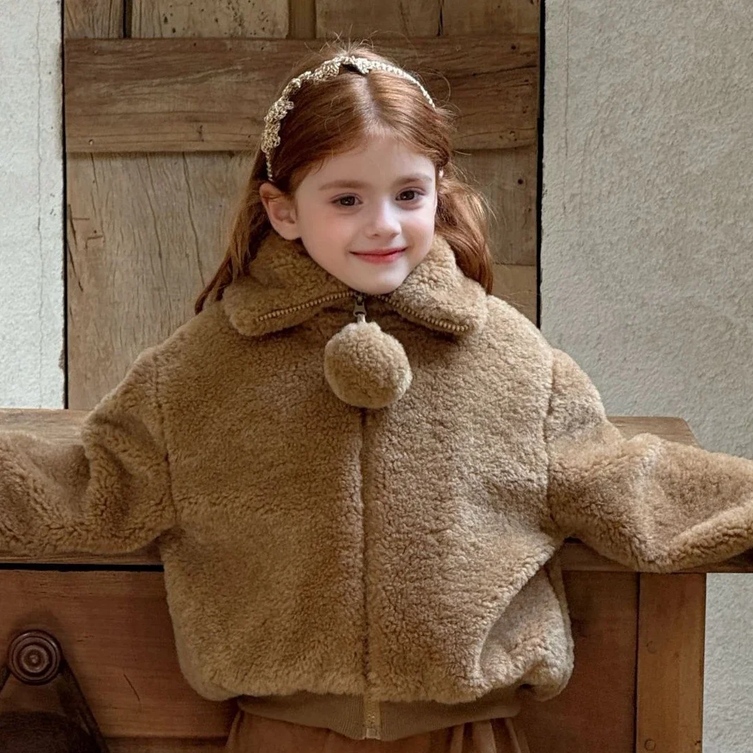 

Детская куртка для девочек 2025: Новая осенне-зимняя коллекция, корейский стиль, модная, мягкая, плюшевая, хлопковая.