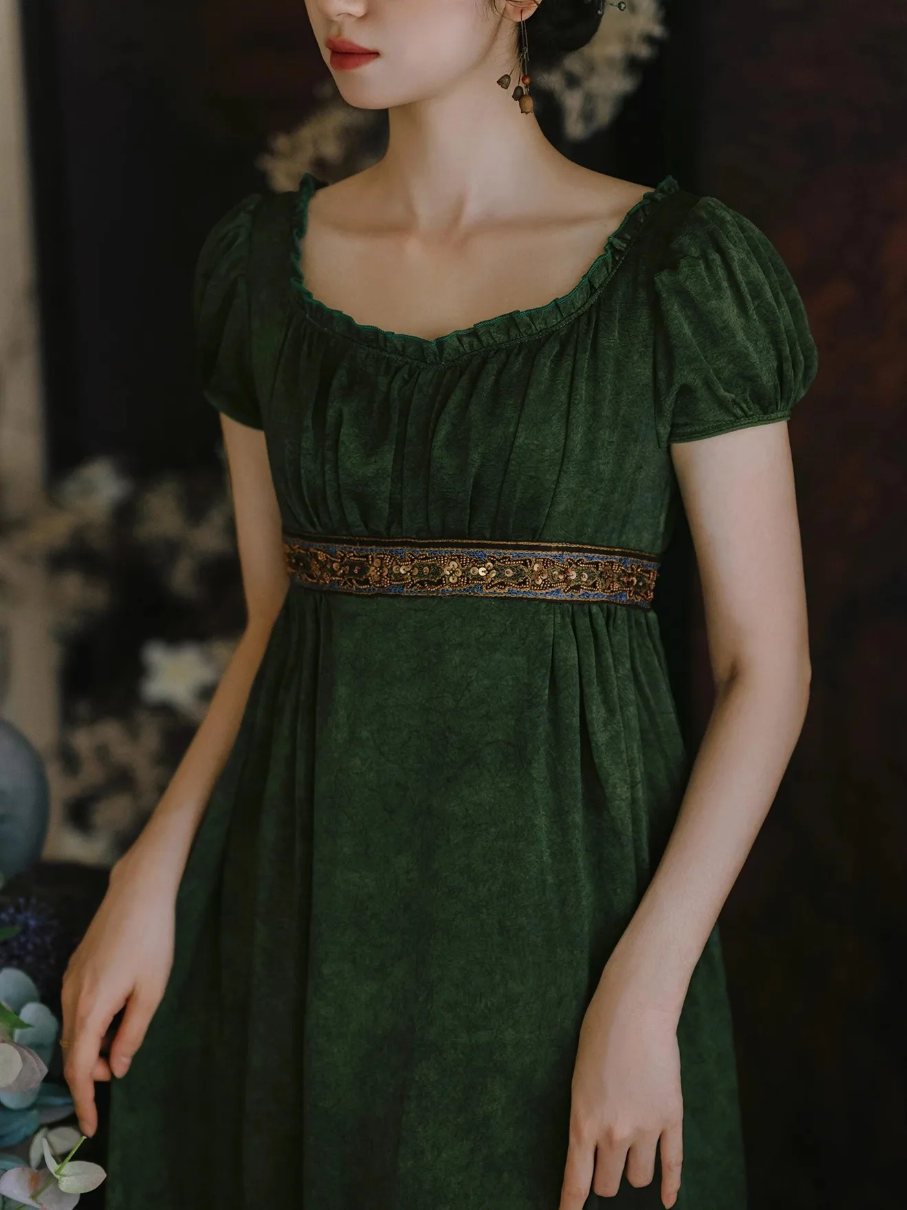 84-96 cm Abito lungo verde busto Abito stile corte vintage da donna Elegante collo quadrato sottile Perline Paillettes Abito imperiale a vita alta