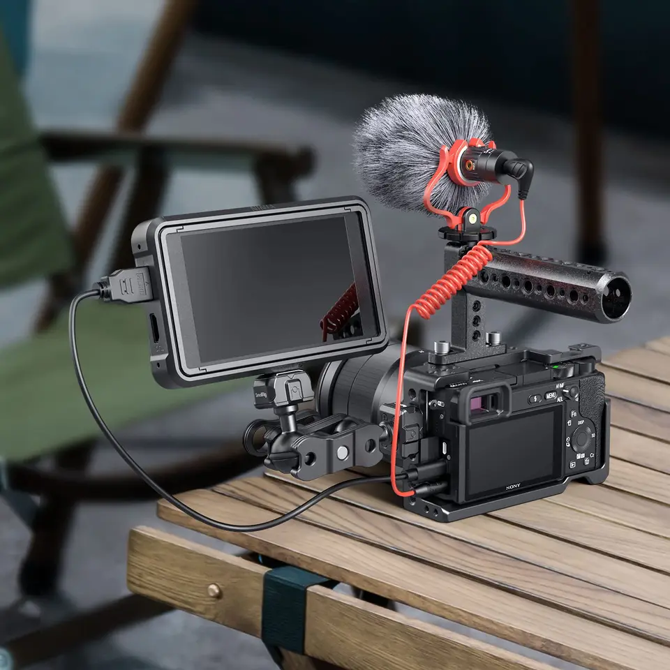 ◆美品◆ Sony a6000 16-50mm / SmallRig付き Smallrigカメラケージforsony a6000 a6300 ILCE-6000 ILCE-6300 nex7
