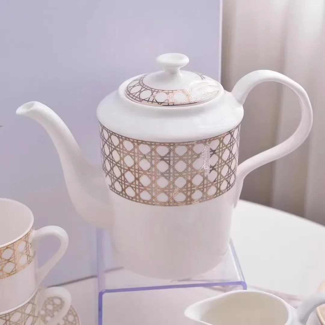 Export European Style Light Luxury Simple Gold Border Bone China Di Home Coffee Cup Household Tea Cup Set Gift