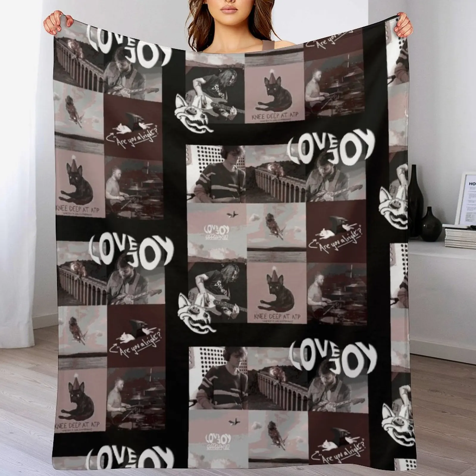 

Lovejoy Design Throw Blanket warm winter For Decorative Sofa halloween Moving Blankets