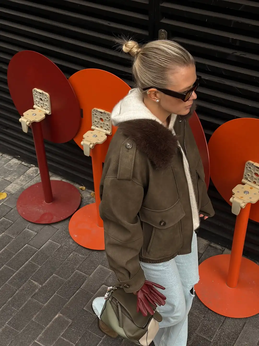 سترة نسائية عادية عتيقة بياقة من الفرو مرقعة مع طية صدر السترة وأكمام طويلة وجيوب وسحاب معطف 2026 ملابس خارجية للسيدات للتنقل اليومي #4