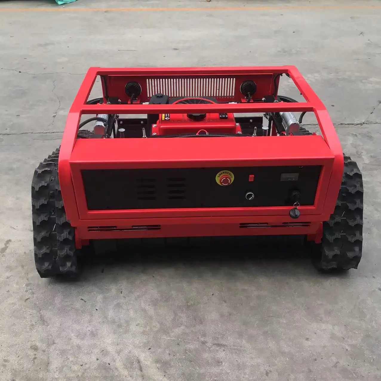 中国新設計自走式クローラー芝刈り機YF800自動リモコン芝刈り機