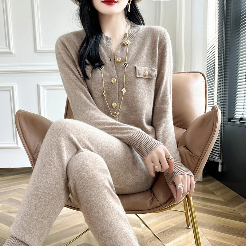 Autumn and winter new 100% pure wool temperament female O-neck slacks two-piece Joker coat small fragrance suit.