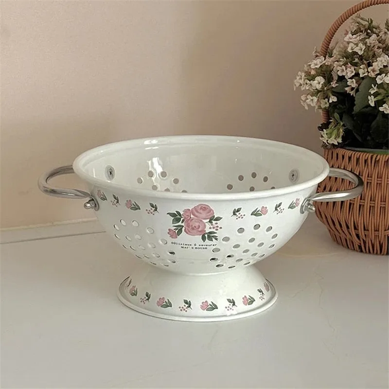 Enamel Fruit Basket French Vintage Pink Rose Kitchen Draining Basket Elegant Living Room Fruit Tray Elegant White Storage Basket