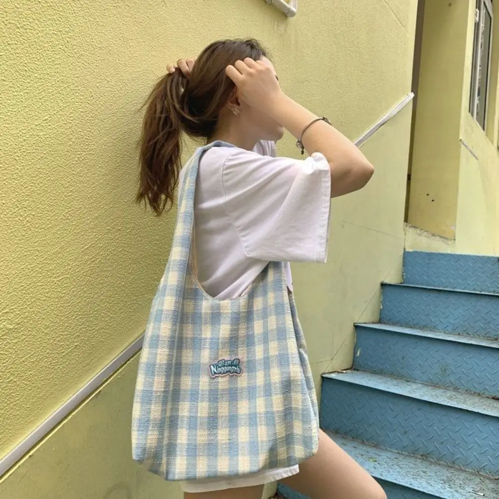 Sweet Checkered Pattern Tote Bag Artistic Design Large Capacity Single-shoulder Bag Lazy Style Shopping Bag Class Use