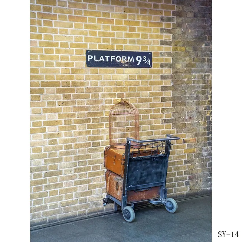Shuozhike Art Stof Hemelen Bakstenen Muur Fotografie Achtergrond Platform 9 3/4 Treinstation Fotostudio Achtergrond SS-12