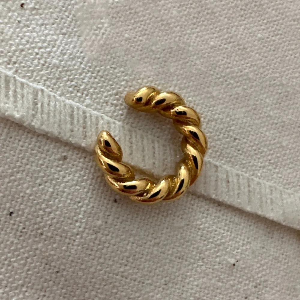 Vintage Stainless Steel Brass Twist Circle C-shape Hoop Earring for Women 18K Gold Plated Chunky Stud Earrings Simple Jewelry