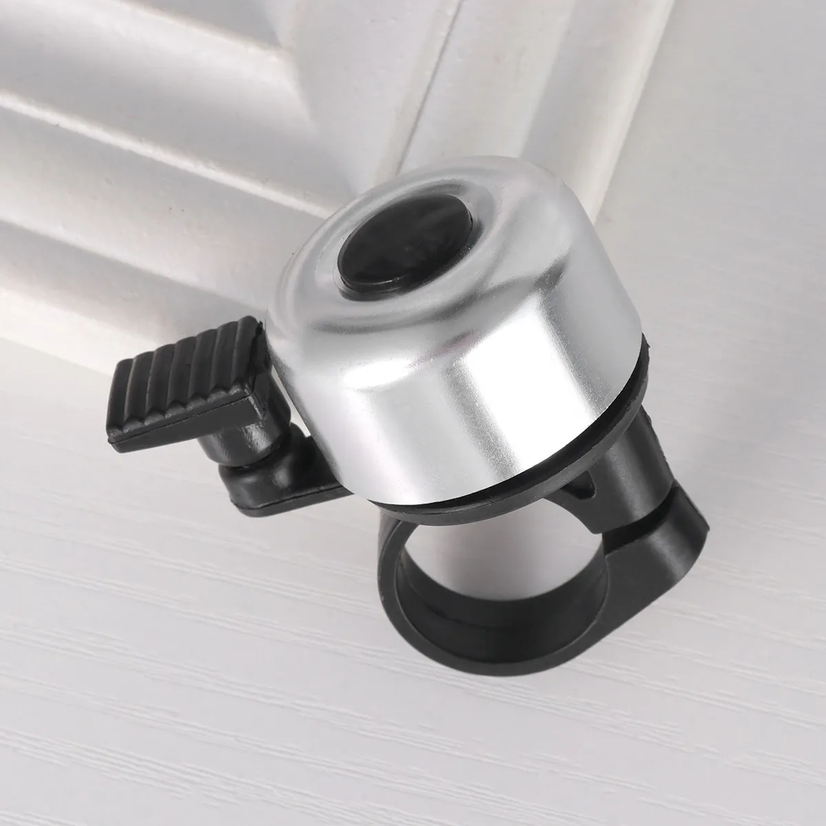 

Велосипедный звонок, размер M, белый, громкий, четкий звук, простая установка, аксессуары для безопасности для дорожных велосипедов, скутеров, трехколесных велосипедов