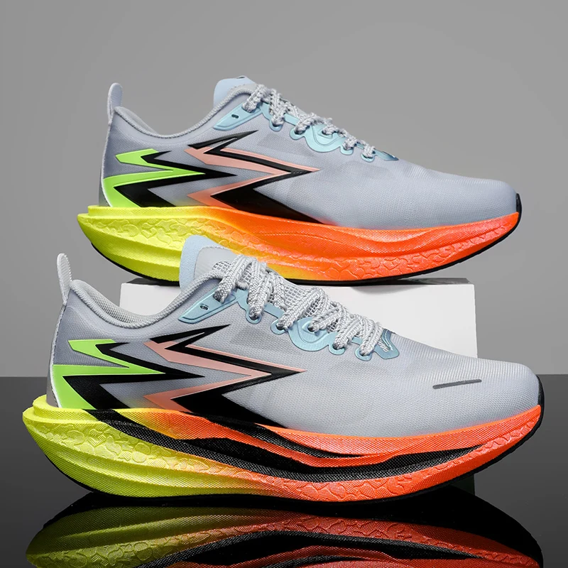 

2025 New Marathon Shoes Retro Style Couple Sneakers Ultra Light Thick Bottom Run Shoes Men Women Fashion Outdoor Tennis Shoes