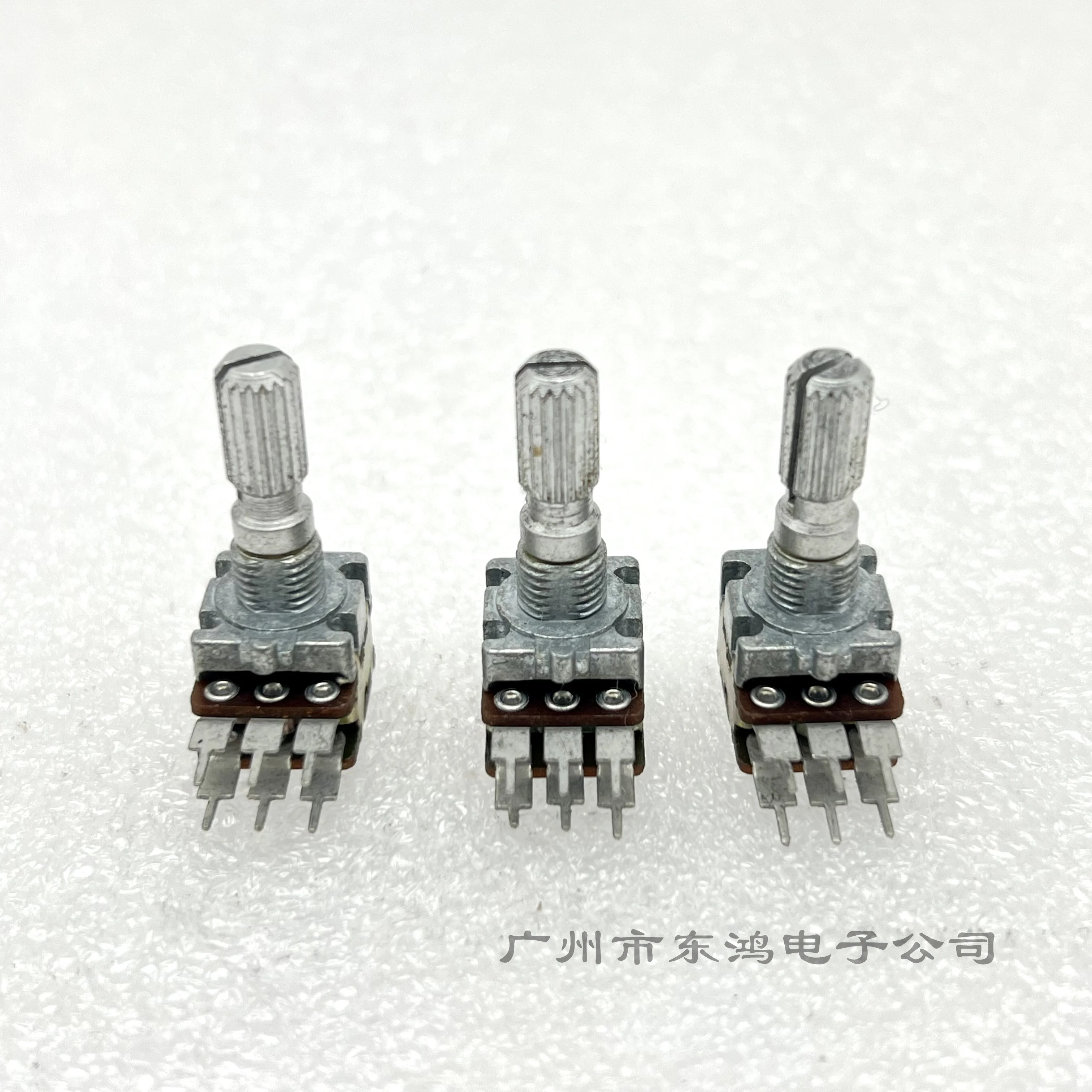 1 PCS One original new 100% RK12 double potentiometer B20K * 2 shaft length 25MM (switch) with center positioning