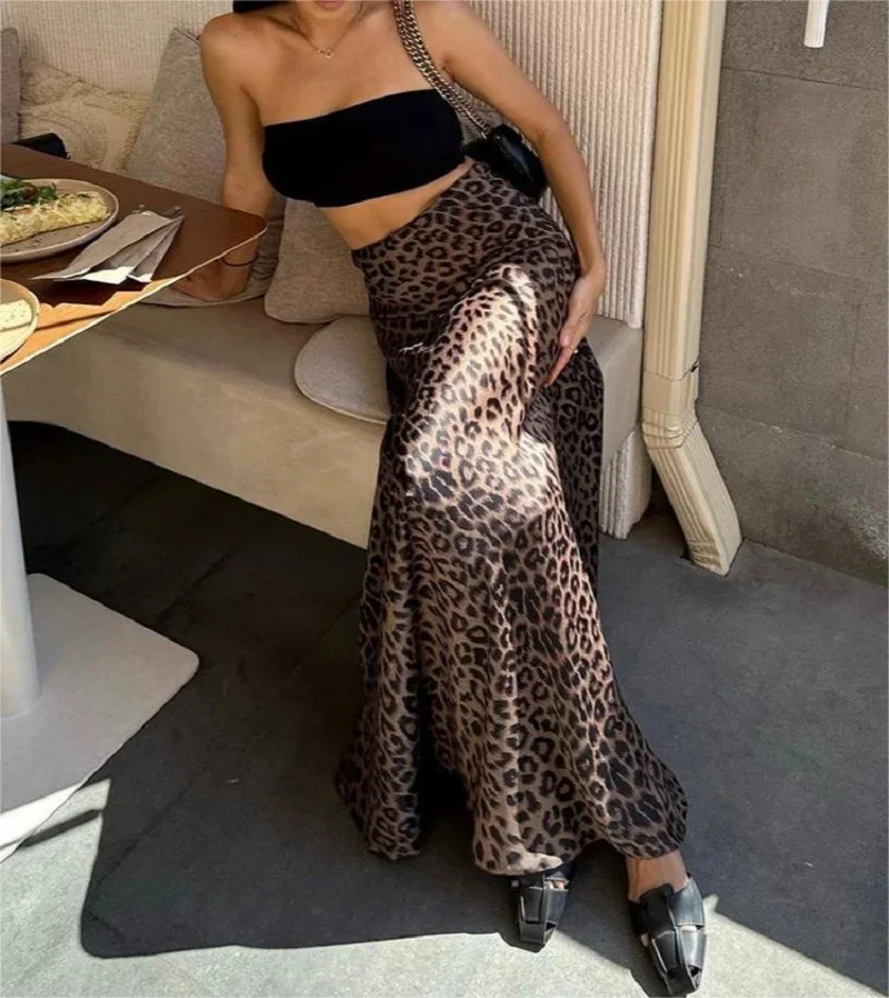 

2024 Women's Sexy Hot Girl Leopard Print Bustier Skirt Fall and Winter New Package Hip Slim Fishtail Skirt Fashion Long Dresses